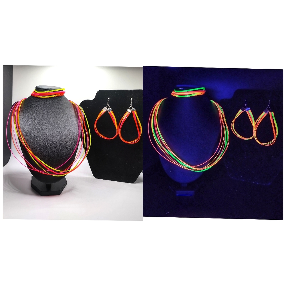 GLOW NECKLACE